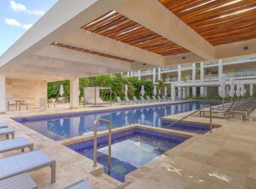 Departamento · 464m² · 2 Recámaras · 1 Estacionamiento · Penthouse en Venta en La Amada con Rooftop Privado