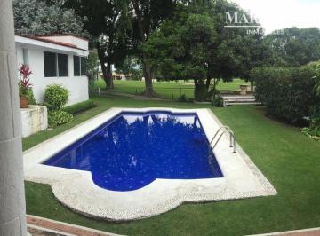 Casa de 3 habitaciones, Atlatlahucan · Oportunidad, Excelente Precio! Agradable Casa Ubicada en Calle Adoquinada, en El Campo de Golf
