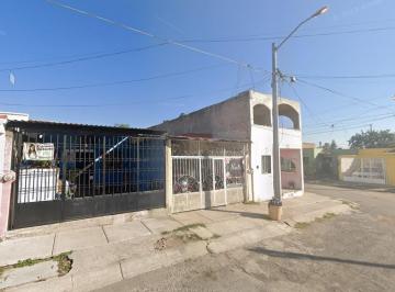 Casa de 2 habitaciones, Tlajomulco de Zúñiga · Venta de Casa en Hacienda Santa Fe en Tlajomulco. Recuperacion Bancaria