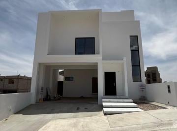 Casa · 222m² · 3 Recámaras · Casa en Condesa Rejon