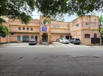 Local comercial · 957m² · 8 Estacionamientos · Local en Teopanzolco