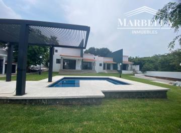 Casa de 2 habitaciones, Tlayacapan · Estrene Hermosas Casas en Tlayacapan, Pueblo Mágico!