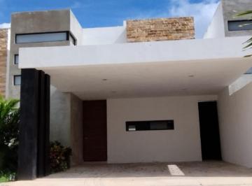 Casa · 192m² · 3 Recámaras · 2 Estacionamientos · Casa en Privada Zona Norte de Dzitya