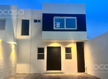 Casa · 1m² · 3 Recámaras · 2 Estacionamientos · Casa en Venta