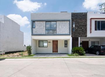 Casa de 3 habitaciones, Zapopan · Casa en Venta en Capital Norte, Zapopan