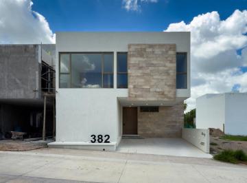 Casa en condominio · 340m² · 4 Recámaras · 2 Estacionamientos · Casa en Condominio en St Angelo Residencial