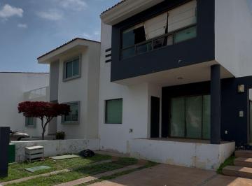 Casa de 3 habitaciones, Tlajomulco de Zúñiga · Remate de Casa en Bosques de Santa Anita, Tlajomulco de Zúñiga, Jalisco.