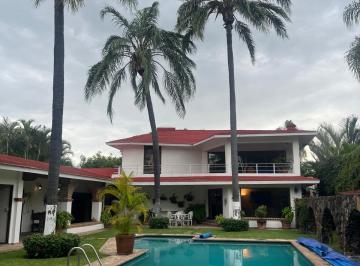 Casa de 5 habitaciones, Cuernavaca · Casa en Venta un Nivel Fracc. Tabachines Cuernavaca Morelos.