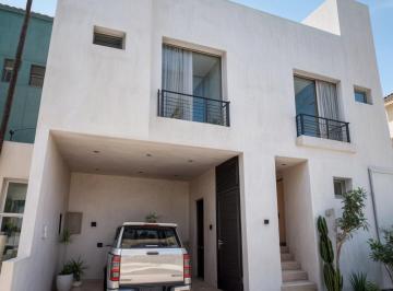 Casa de 3 habitaciones, Querétaro · Casa en Venta en Monte Blanco, Centro Sur, Hermosa, C.306 m²