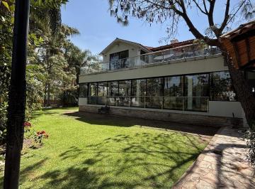 Casa de 4 habitaciones, Zapopan · Casa en Venta Puerta de Hierro