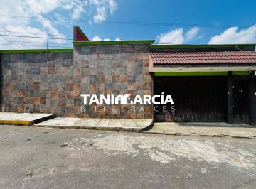 Casa de 2 habitaciones, Córdoba · Vendo Propiedad Completamente Bardeada, Junto a San Nicolas en Córdoba.