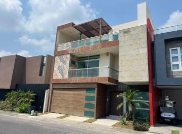 Casa de 4 habitaciones, Alvarado · Casa de Tres Niveles con Alberca en Venta Fracc. Lomas del Sol. Alvarado, Ver. Riviera Veracruzana