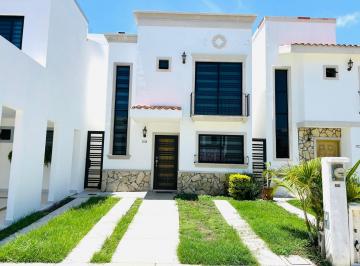 Casa en condominio de 3 habitaciones, Mazatlán · Casa en Venta en Mazatlan, Sinaloa (Fracc. Azul Marino - Zona Cerritos)