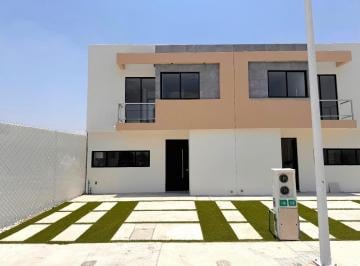 Casa de 4 habitaciones, San Luis Potosí · Casa de 4 Recámaras en Privada Atrás del Hotel Encore