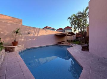 Casa de 3 habitaciones, Boca del Río · Casa Residencial de 660 m² en Esquina con Alberca en Venta en Fracc. Costa de Oro. Boca del Rio, Ver