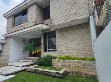 Casa de 16 habitaciones, Guadalajara · Casa C. Diamante a Precio de Terreno Uso Mixto