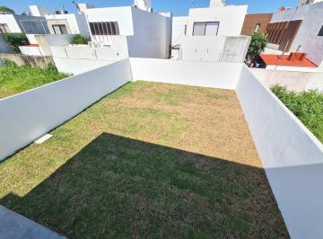 Terreno / Lote · 160m² · Terreno Residencial en Venta en Zona Country