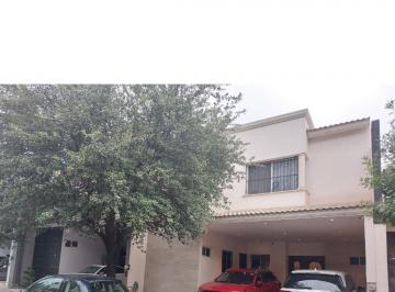 Casa de 3 habitaciones, Monterrey · Casa en Venta en Portal de Cumbres en Monterrey, N. L.