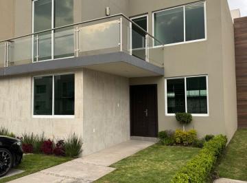 Casa en condominio de 3 habitaciones, San Mateo Atenco · Casa Renta Moderna Araucarias