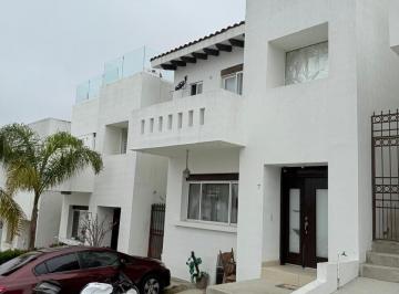 Casa de 3 habitaciones, Tijuana · Compra Seguridad Tranquilidad Exclusividad y Buen Precio Playas de Tijuana