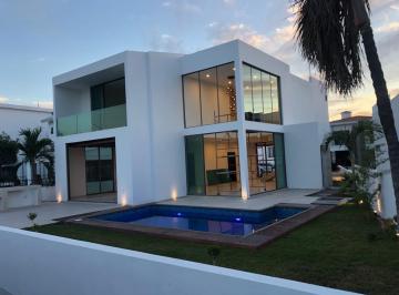 Casa de 4 habitaciones, Mazatlán · Casa en Venta en Mazatlan