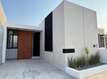 Casa de 3 habitaciones, Colima · Casa en Venta Punto Rioja Colima 3 Habitaciones