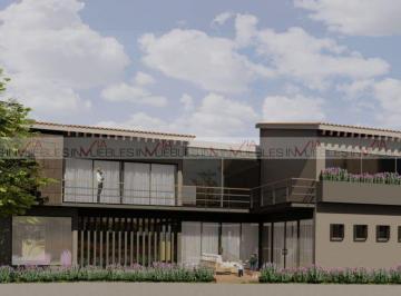Casa · 700m² · 4 Recámaras · 3 Estacionamientos · Casa en Venta en Sierra Alta