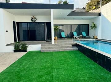 Casa · 135m² · Venta de Casa con Alberca en Cuernavaca Morelos