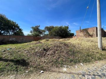 Terreno / Lote · 394m² · Terrenos Estratégicamente Ubicados a Dos Cuadras de Av Juan Gil Preciado