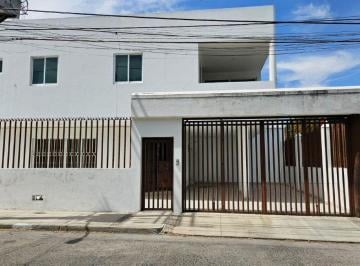 Casa · 273m² · 2 Recámaras · 2 Estacionamientos · Casa en Venta Jardines de La Cruz Espacio y Comodidad Entrega Inmediata