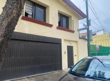 Casa de 4 habitaciones, Iztacalco · Casa en Venta, Colonia Militar Marte, Iztacalco, Doble Entrada