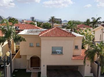 Casa de 3 habitaciones, Hermosillo · Casa en Venta en Los La Jolla Residencial Hermosillo, Son.