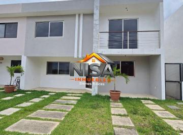 Casa de 3 habitaciones, Fortín · Casa en Venta Resd. Privado a Unos Minutos de Walmart Cinépolis y Sams Ubicación Inmejorable