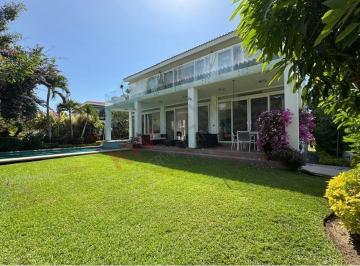 N/A · Casa Soleada en El Corazón de Cuernavaca - Paraiso Country Club