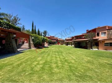 N/A · Gran Oportunidad Venta de Propiedad con 4 Casas en Tequisquiapan