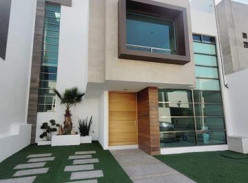 Casa de 4 habitaciones, Pachuca · Casa Amueblada en Renta en Zona Plateada Pachuca