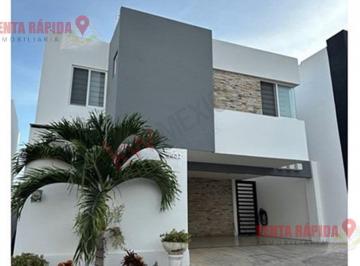 Casa · 139m² · 3 Recámaras · 2 Estacionamientos · Casa en Fraccionamiento Perisur