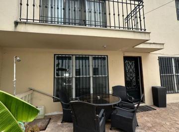 Casa de 3 habitaciones, Monterrey · Casa con Alberca Venta San Jerónimo