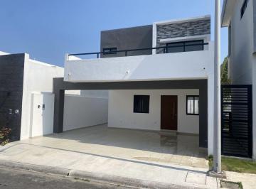 Casa · 179m² · 3 Recámaras · 2 Estacionamientos · Casa en Venta en Lomas de La Rioja Riviera Veracruzana Alvarado Veracruz