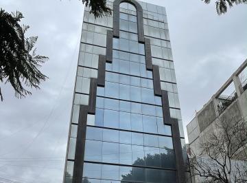 Edificio de 30 habitaciones, Cuauhtémoc · Juarez / Varsovia