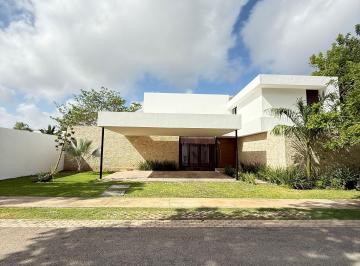 Casa en condominio de 4 habitaciones, Mérida · Residencia de Lujo en Esquina, Privada Exclusiva – Temozón Norte