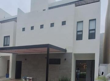 d7aca3c092188f34f8087d0b0130eea377d3d3cc852413ae27d27574e923befc · Venta de Casa en Residencial Rio