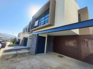Casa de 3 habitaciones, León · Casa en Venta Lomas de Molino 2