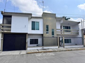 Casa · 408m² · 4 Recámaras · 3 Estacionamientos · Casa en Venta en Calle Ebano, Col Chapultepec