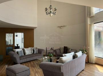 0e4e751c8d0f24a5509e227f54d28448b8d435962261bf21fb9ca142867042f8 · Casa en Venta en Condominio Horizontal en Lomas de Tecamachalco