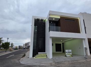 Casa de 3 habitaciones, Chihuahua · En Venta Hermosa Casa en Zona Balboa (Por Uach Norte) $4'420,000