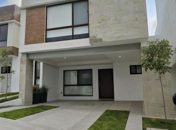 Casa · 182m² · 3 Recámaras · 2 Estacionamientos · Casa en Venta en Aurea Iolita, Zibatá, Querétaro
