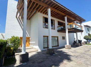 Casa en condominio de 3 habitaciones, San Andrés Cholula · Casa en Venta con Jardín en La Vista Country Club