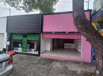 Local comercial · 104m² · Local Comercial en Renta 104 m² en Av Niños Héroes a Pie de Calle