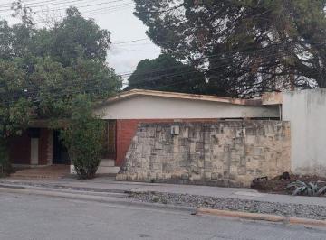Casa · 245m² · 3 Recámaras · 2 Estacionamientos · Casa en Venta Cumbres Segundo Sector